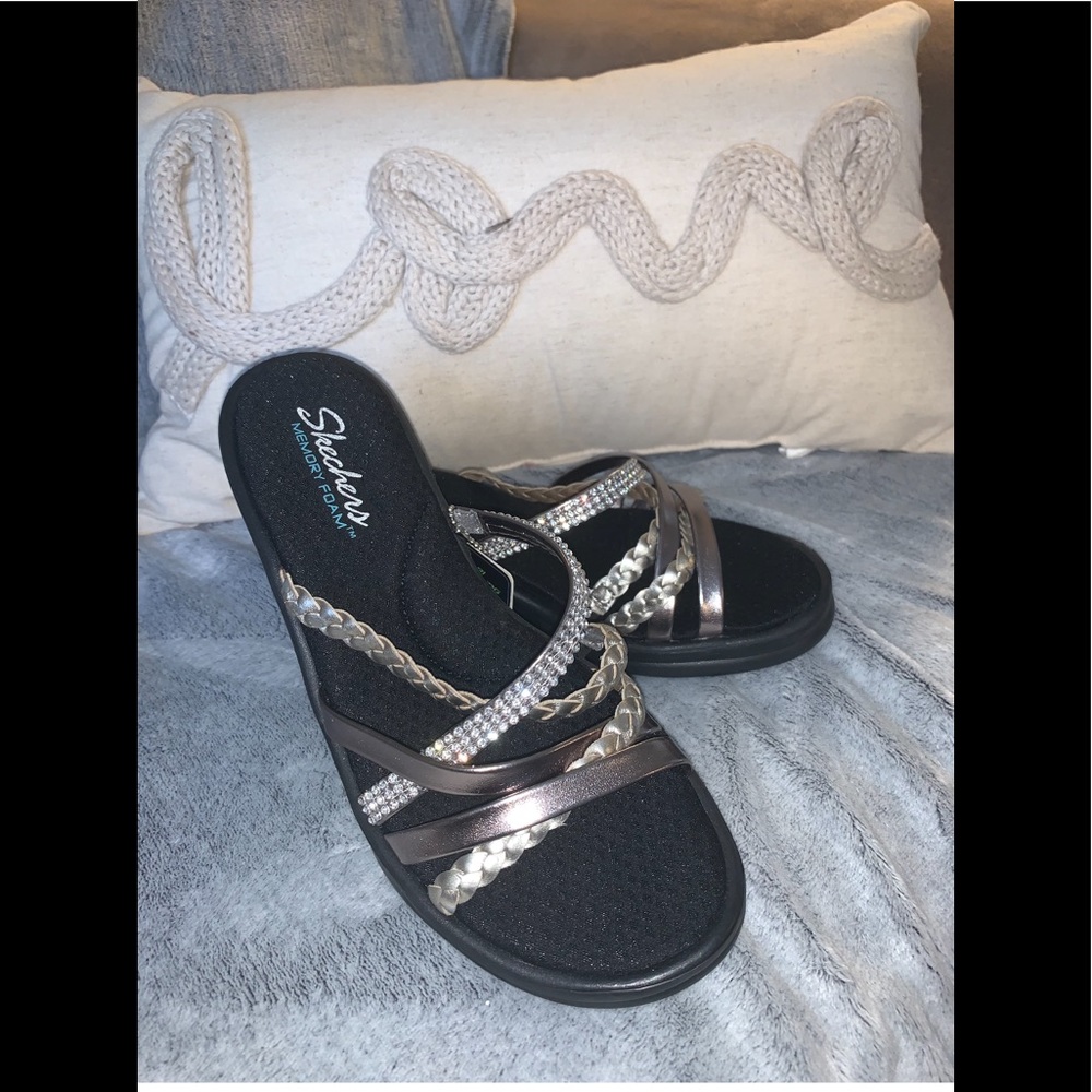 Skechers silver and black sandals, NWT, Sz 9